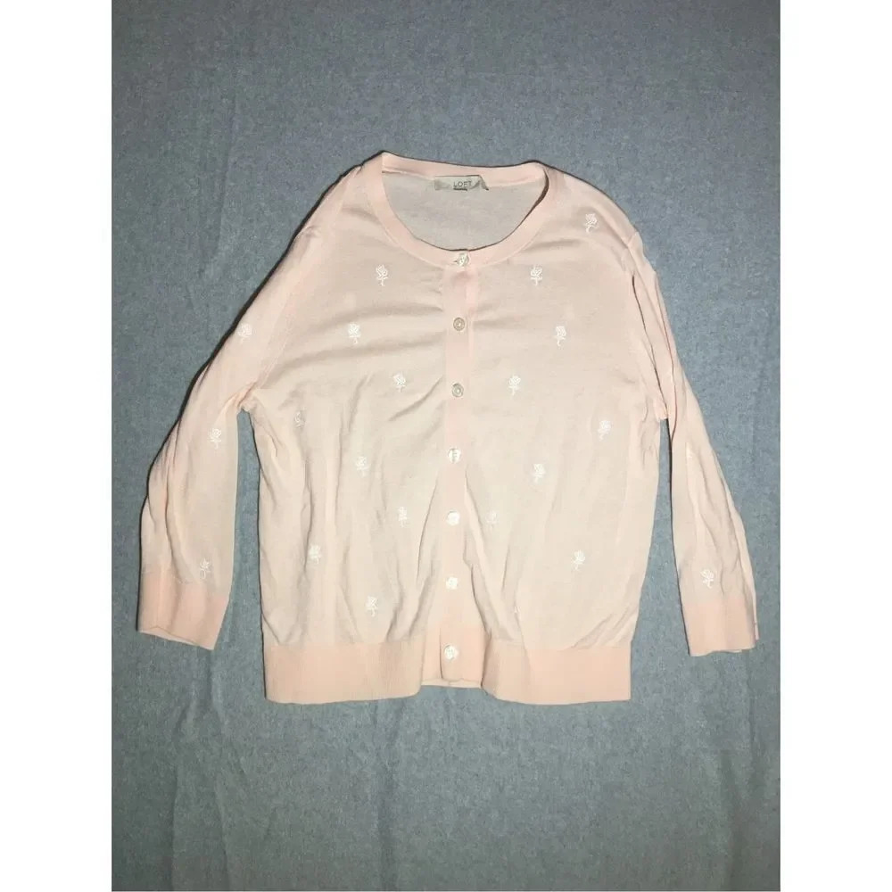 Womens Loft Cardigan Size XL Pink White Roses Novelty Print Dainty Feminine